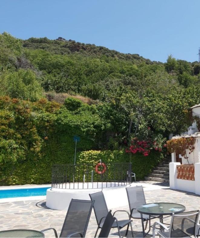 Appartamento La Casita del Árbol Blanco Bubión Esterno foto